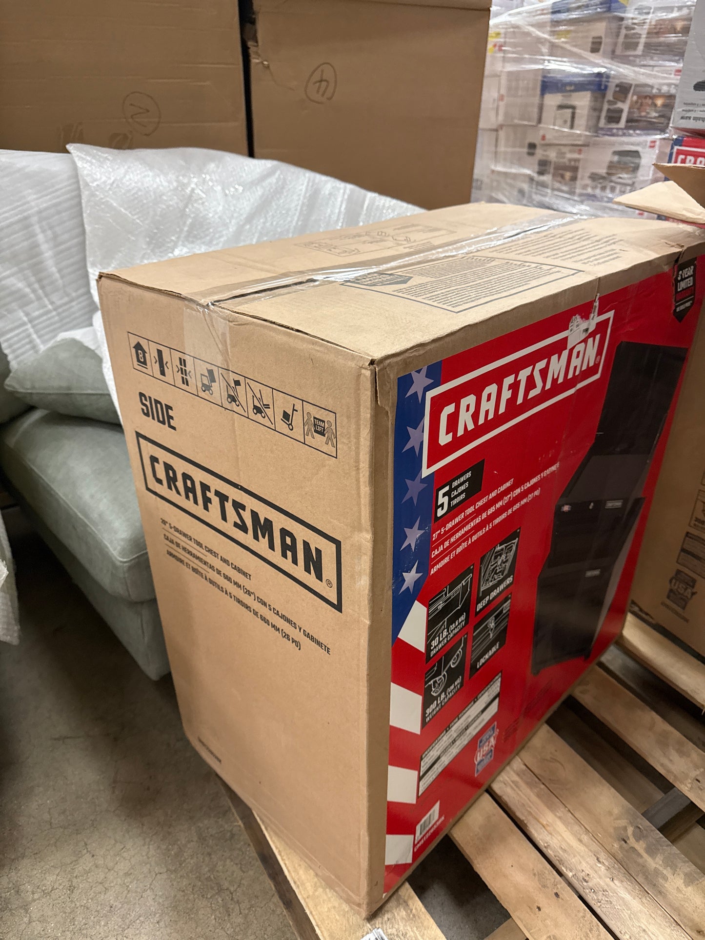 AC250012 CRAFTSMAN 1000 Series 26.5-in W x 44.25-in H 5 Ball-bearing Steel Tool Chest Combo ( Black )