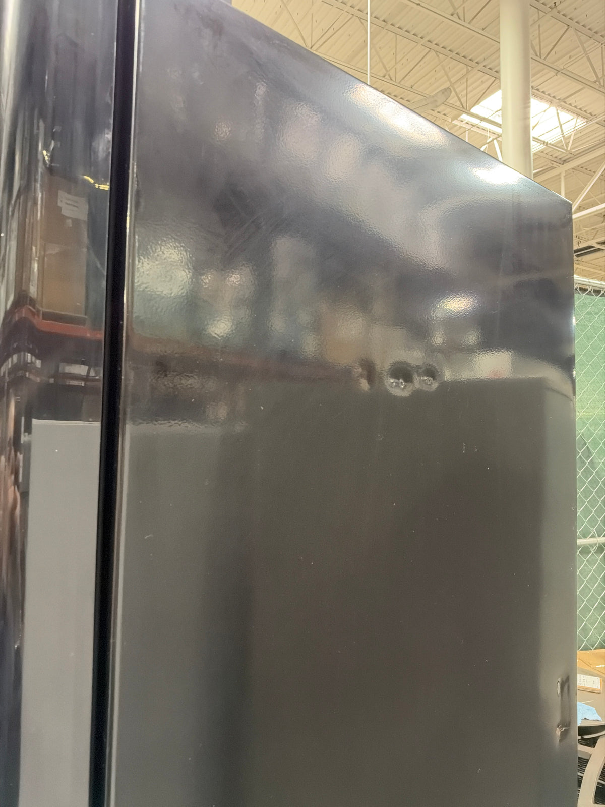 AC260369 Hamilton Beach 17 cu. ft. Commercial Glass Door Refrigerator in Black - HBCBC1710(minor dent)
