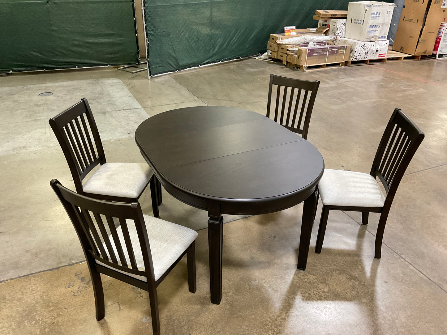 HAMILTON 5PC ROUND DINING SET WITH LEAF - 325495 MSRP-599.99 BJF250042