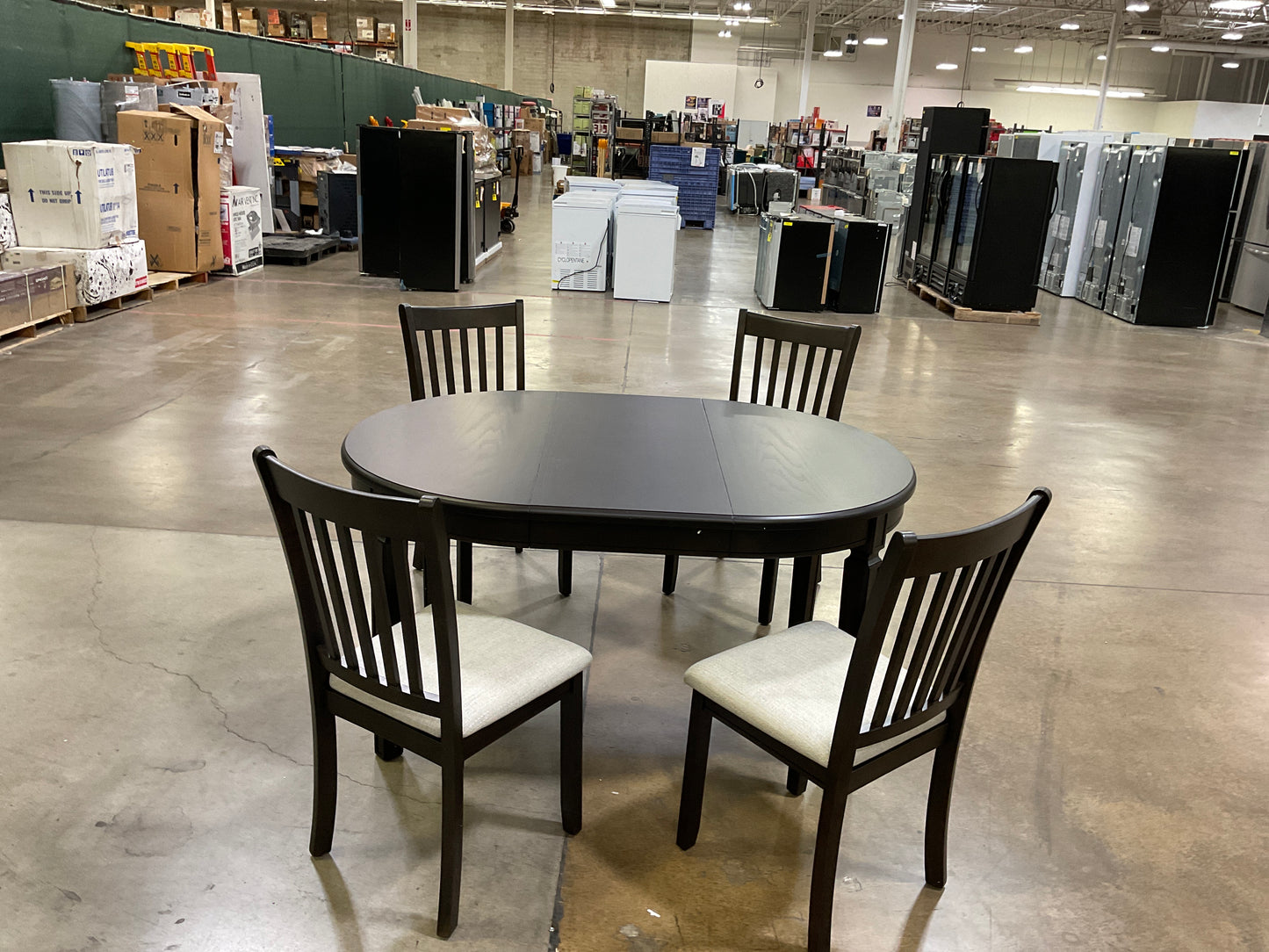 HAMILTON 5PC ROUND DINING SET WITH LEAF - 325495 MSRP-599.99 BJF250042