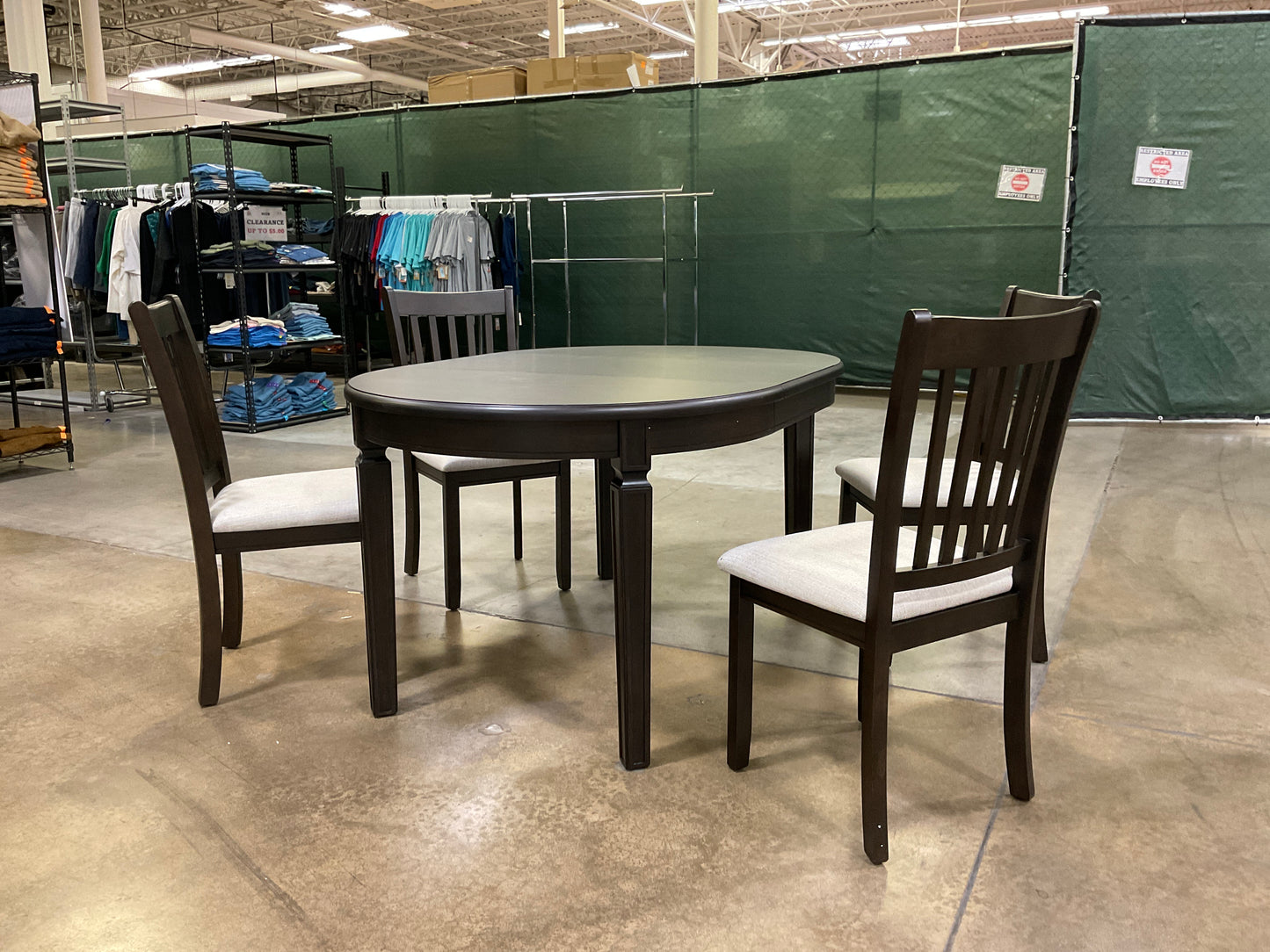 HAMILTON 5PC ROUND DINING SET WITH LEAF - 325495 MSRP-599.99 BJF250042