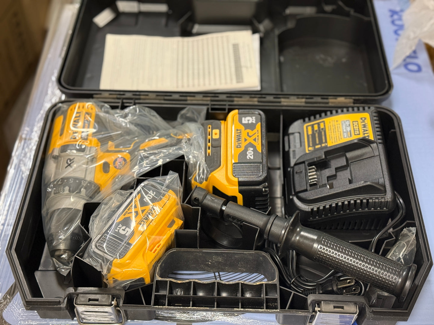 AC250076 DEWALT 20V MAX XR BRUSHLESS IMPACT DRIVER