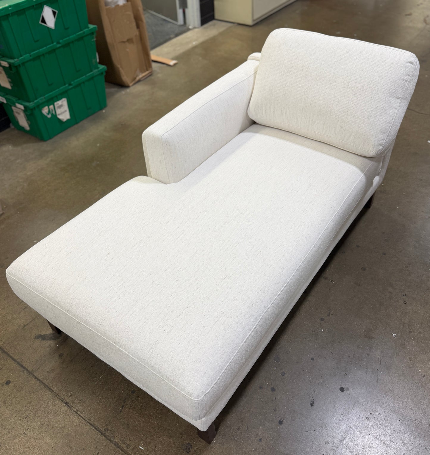 IDF240658 Left Facing Chaise-Sofa Gaby CU-155