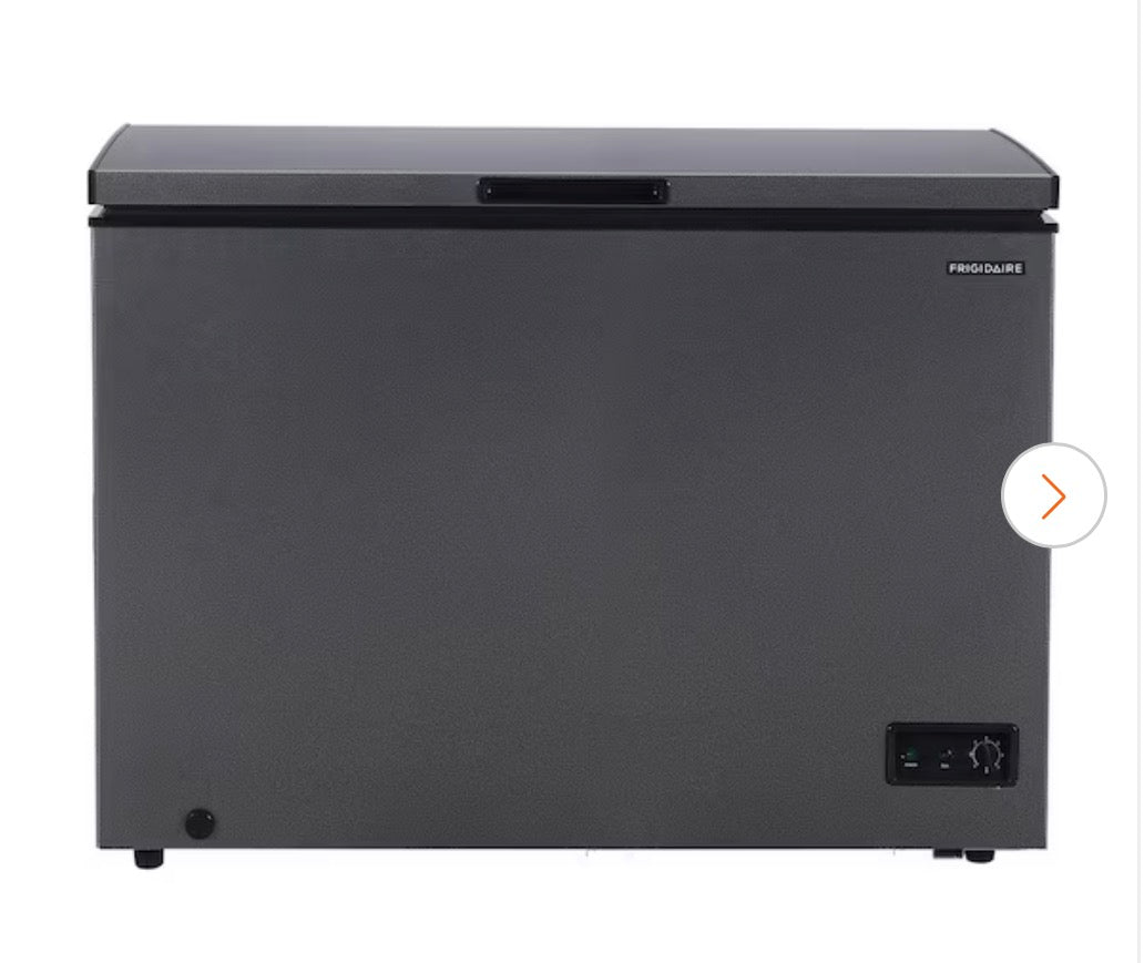 AC260398 Frigidaire 10 cu. ft. Freezer with Manual Defrost Chest Freezer Easy Drain - EFRF1013 (minor dents)