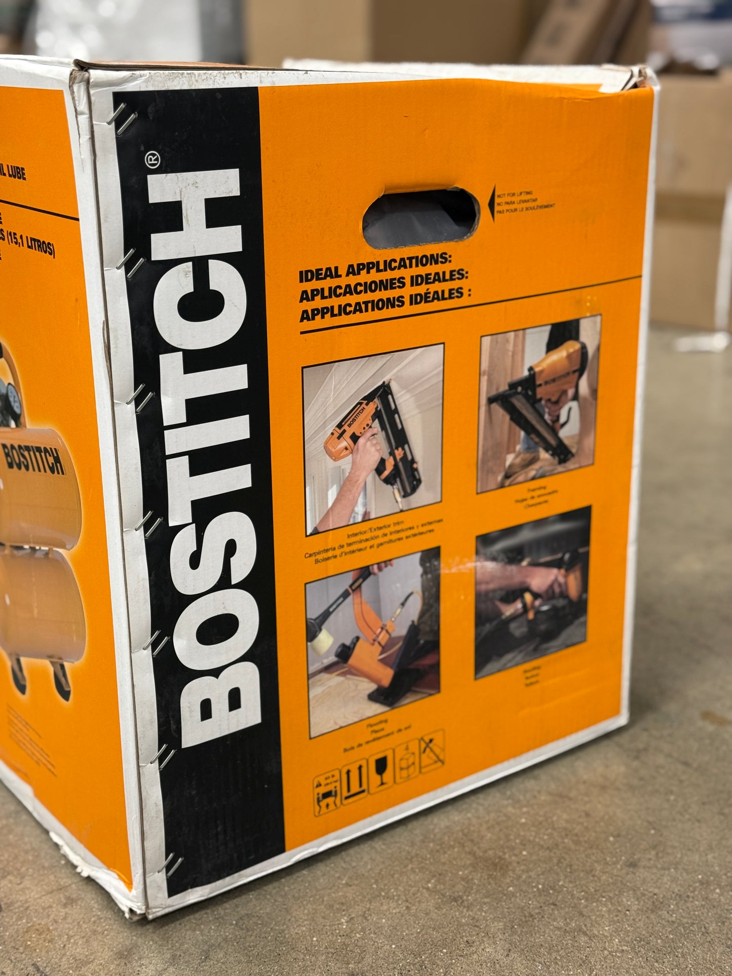 AC250104 BOSTITCH CAP2041ST-OL 4 gallon 135 PSI Oil-Lubricated Stack Tank Compressor