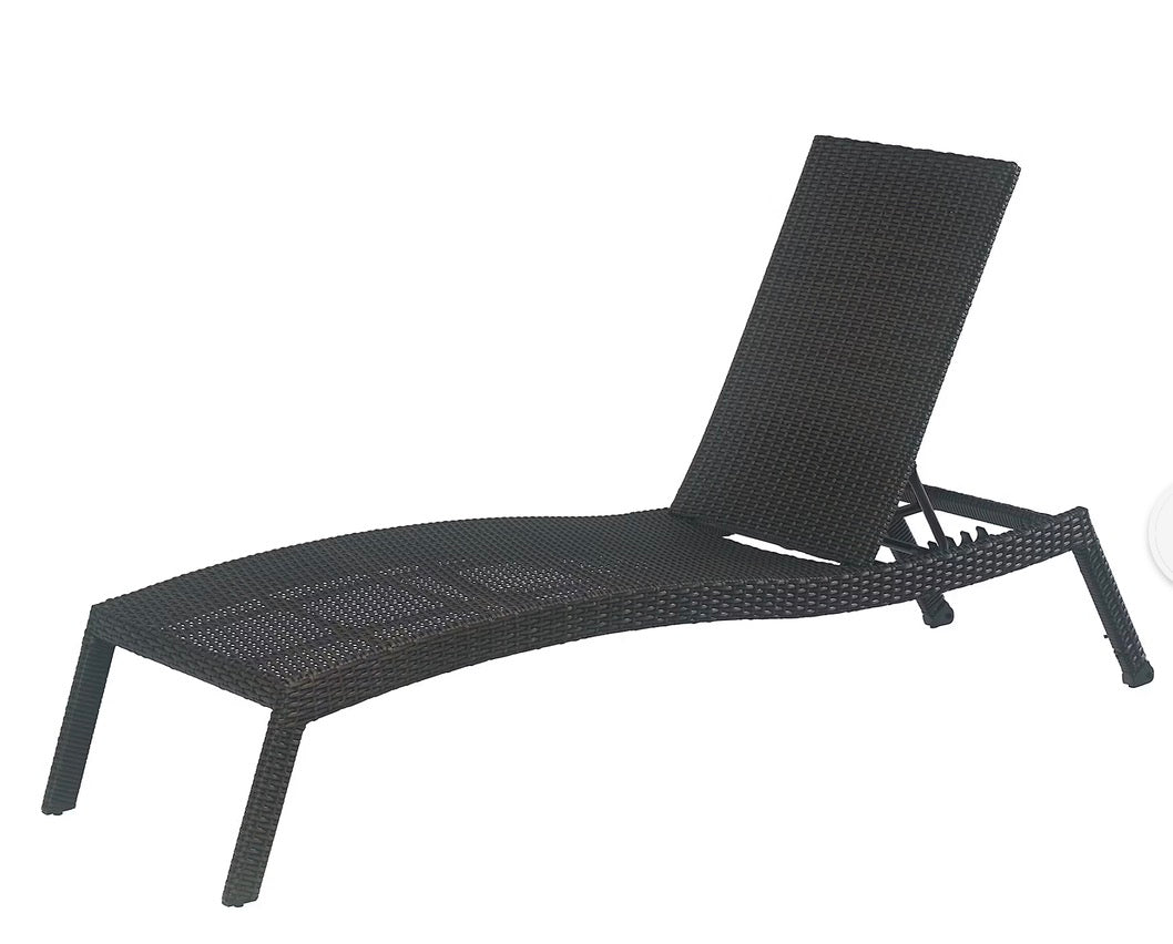 BJF250460 Berkley Jensen Wicker Stack Chaise Lounge