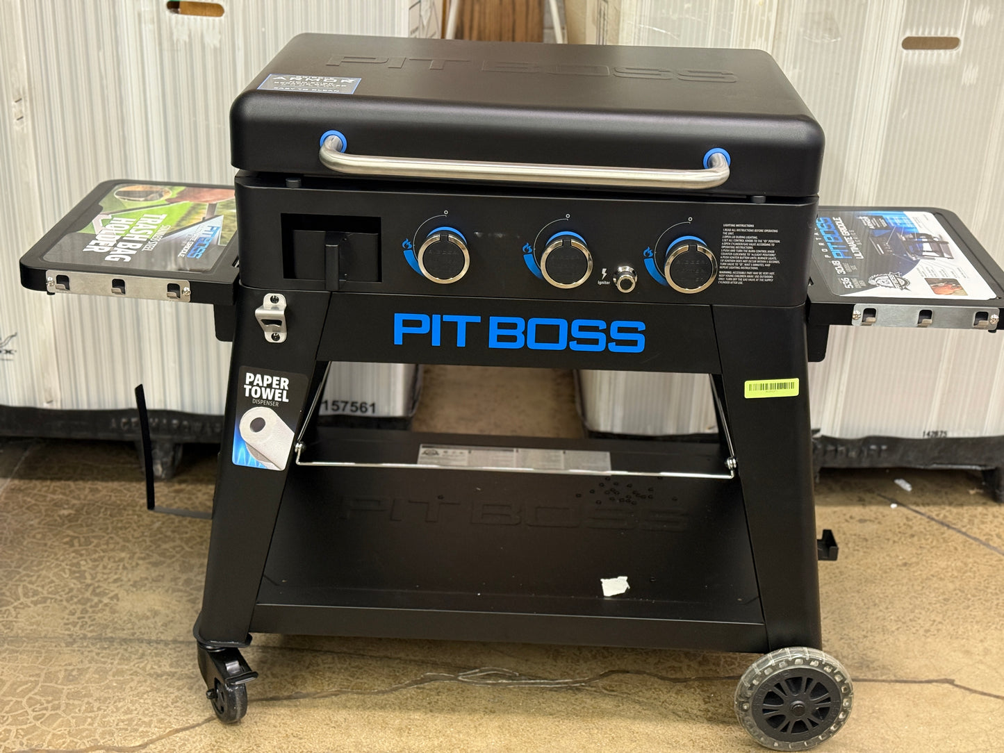 AC250276 PIT BOSS PB3BGD2 Gas Griddle, 3 Burner, Black