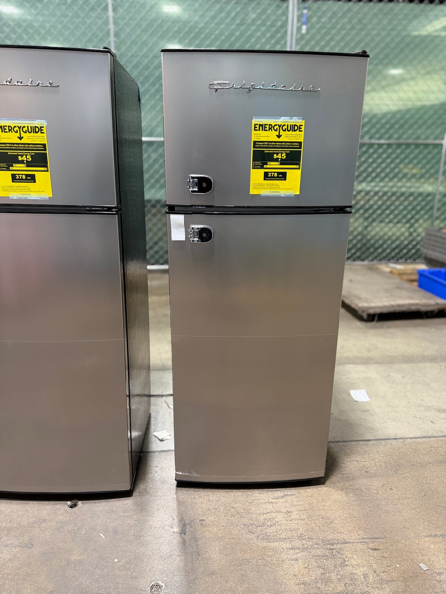 AC250695 7.5 cu. ft. Mini Refrigerator in Platinum with Top Freezer