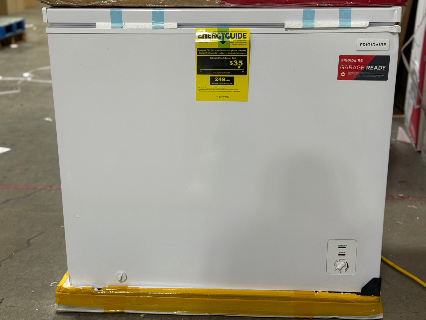 AC250469 Frigidaire 7.0 Cu. ft. Chest Freezer, EFRF7003, White