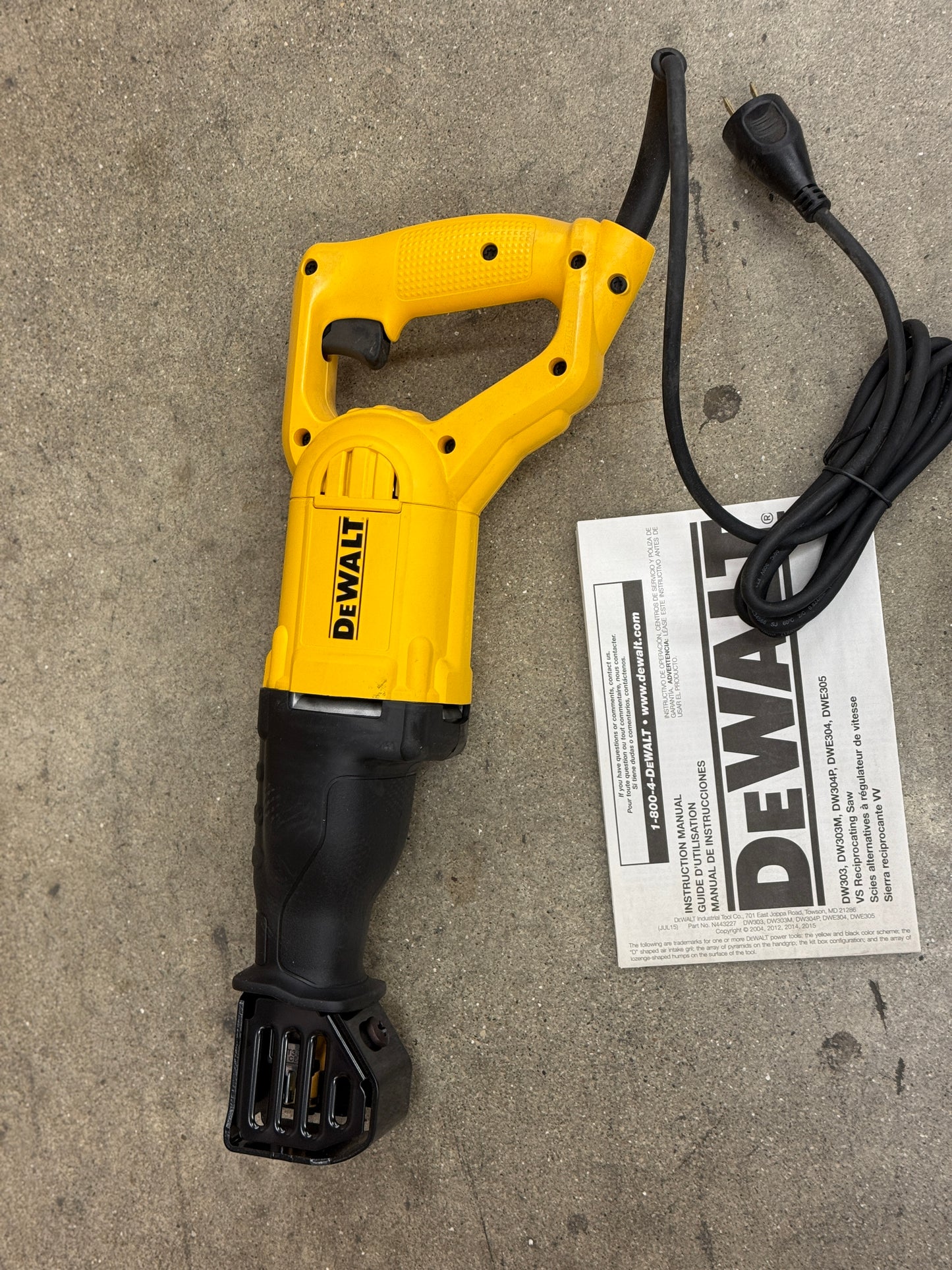 AC250044 10 Amp Corded Variable Speed Reciprocating Saw - Pre-Owned