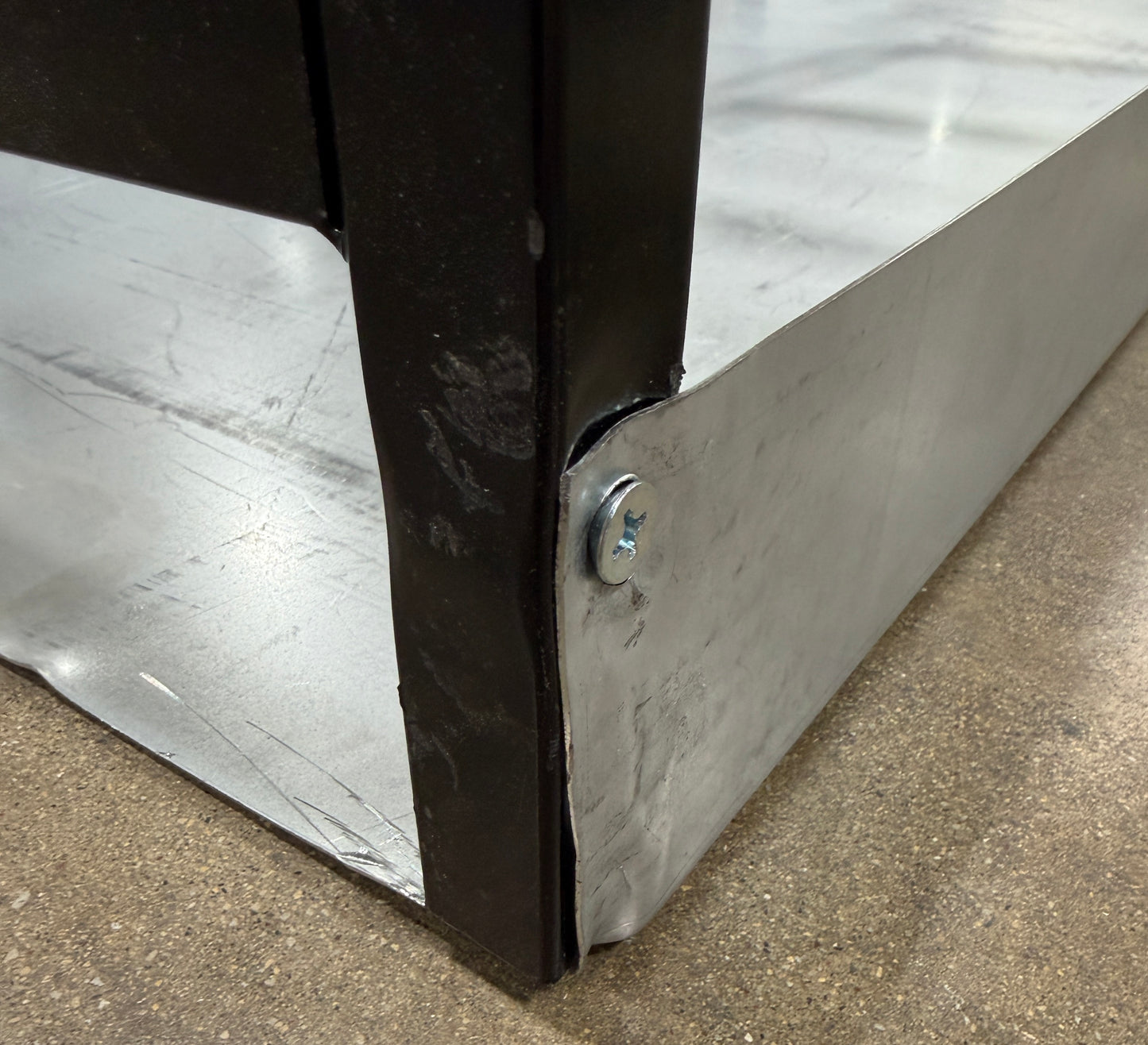 AC250917 Werner Ladder Rack Hold 7 Ladders