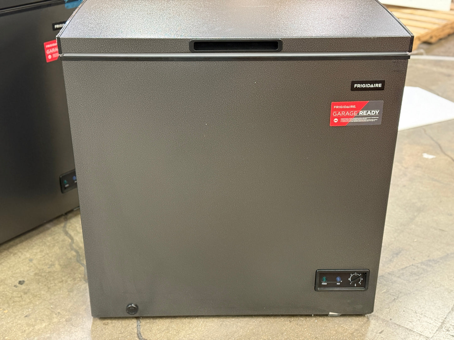 AC250255 34.5 in. W 7 cu. ft. Manual Defrost Chest Freezer, Granite Design Deep Freezer with Adjustable Thermostat in Black