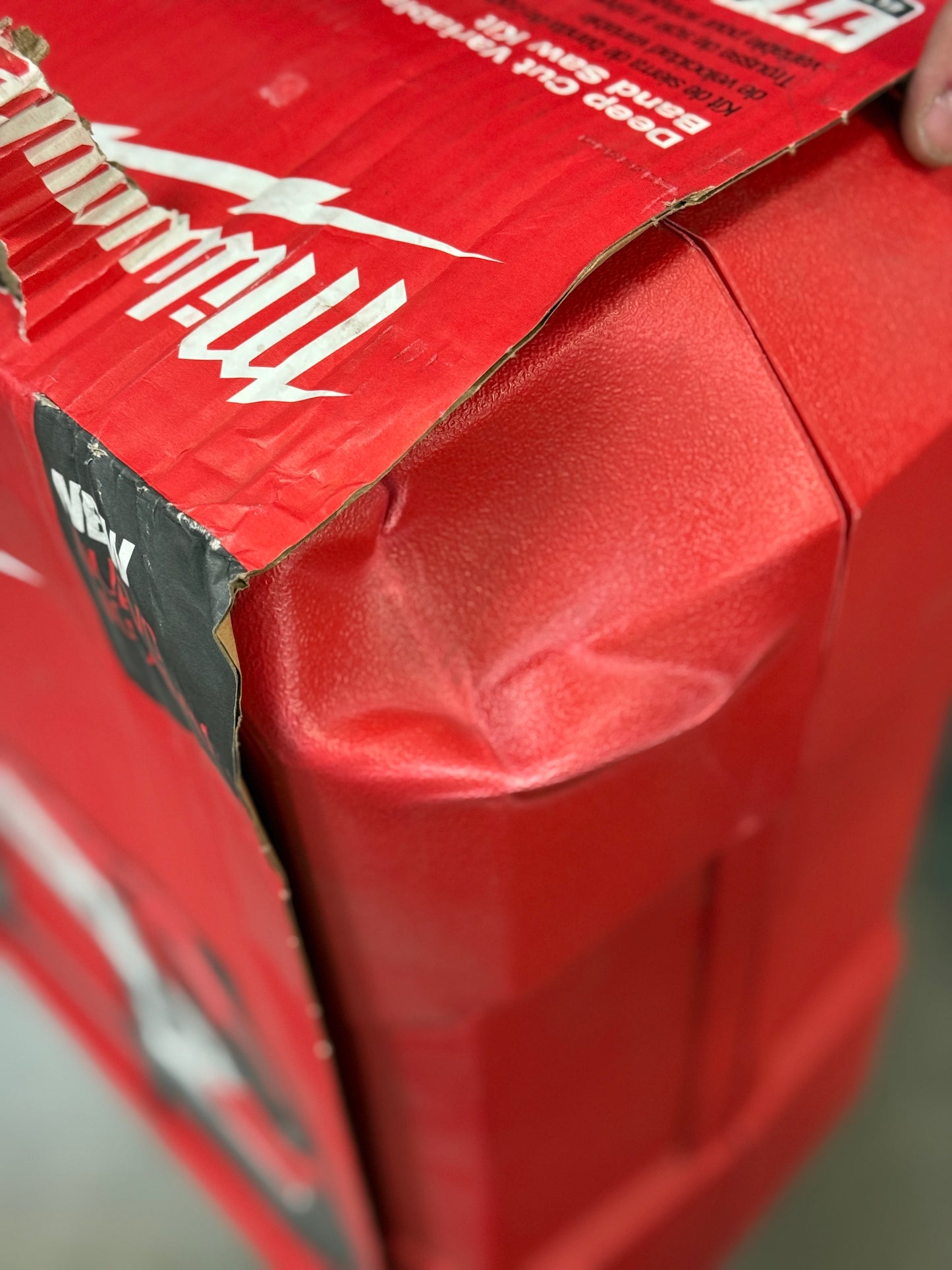 AC250083 Milwaukee Deep Cut Band Saw with Case - Case Damaged