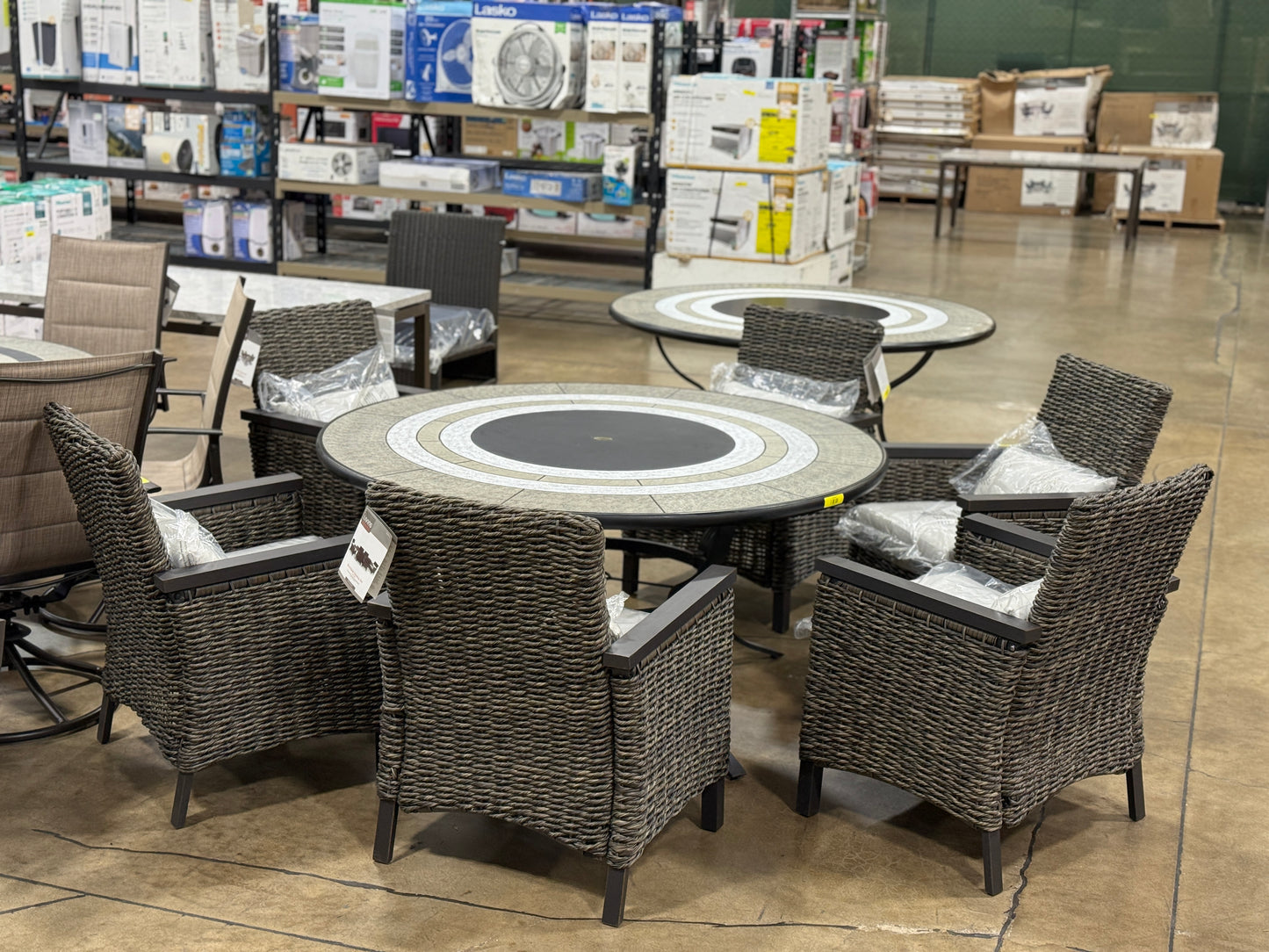 AC250493 Rochdale Dining Chairs(6pcs) + Dining Table