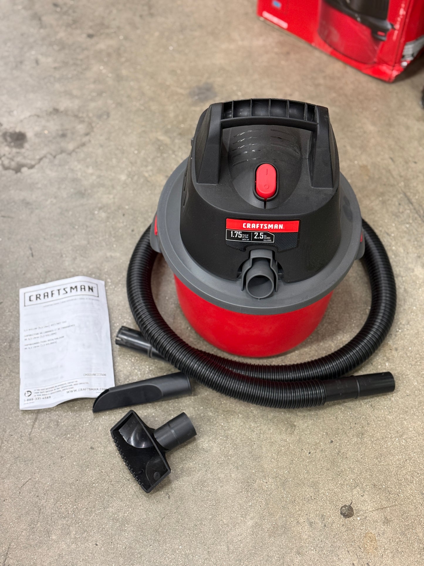 AC250064 CRAFTSMAN CMXEVBE17250 2.5 Gallon 2.5 Peak HP Wet Dry Vac, Portable Shop Vacuum Wet and Dry with Filter Bag - Pre-Owned
