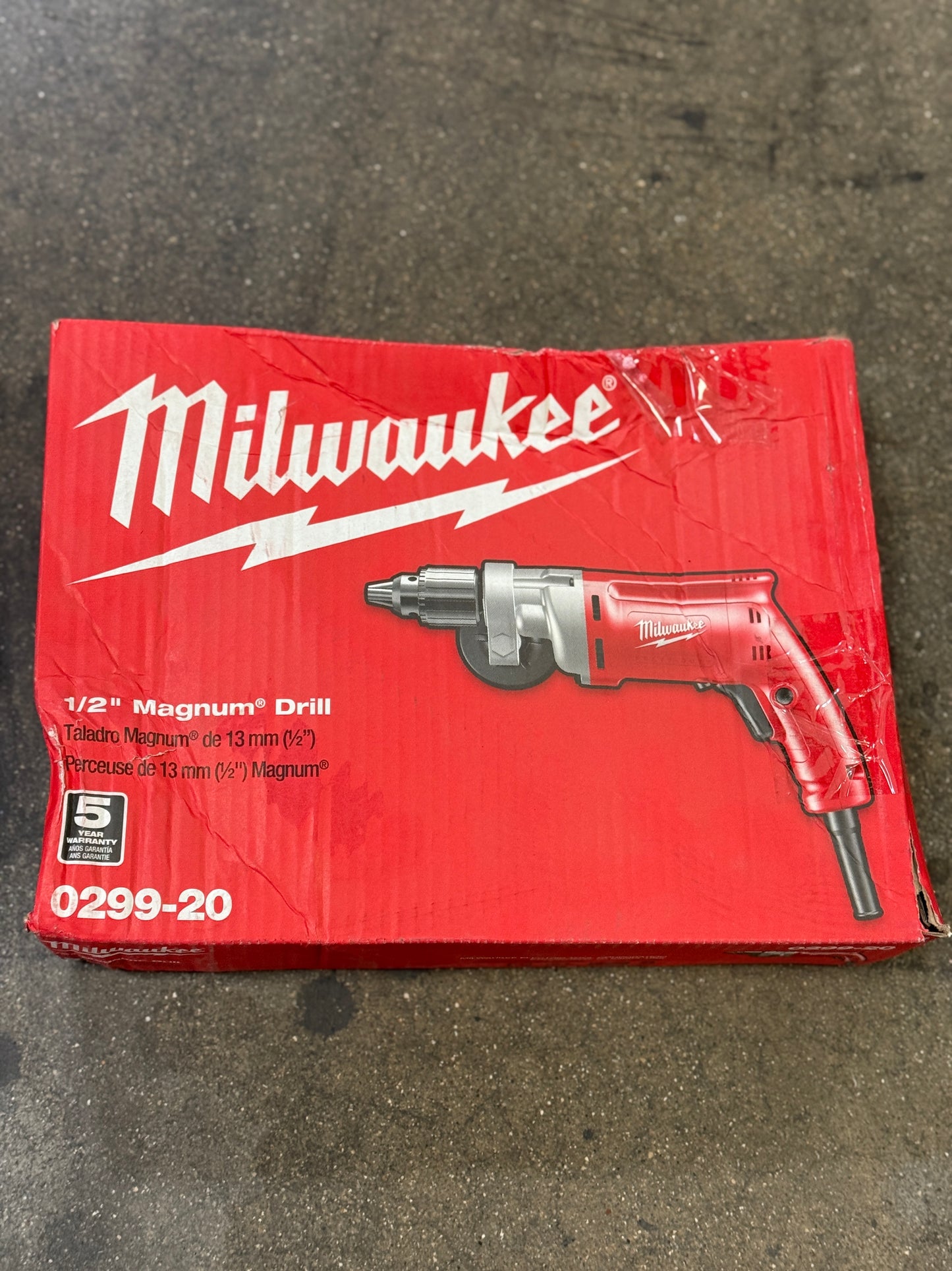 AC250087 Milwaukee 1/2 in. 8 A Magnum Drill 850 RPM