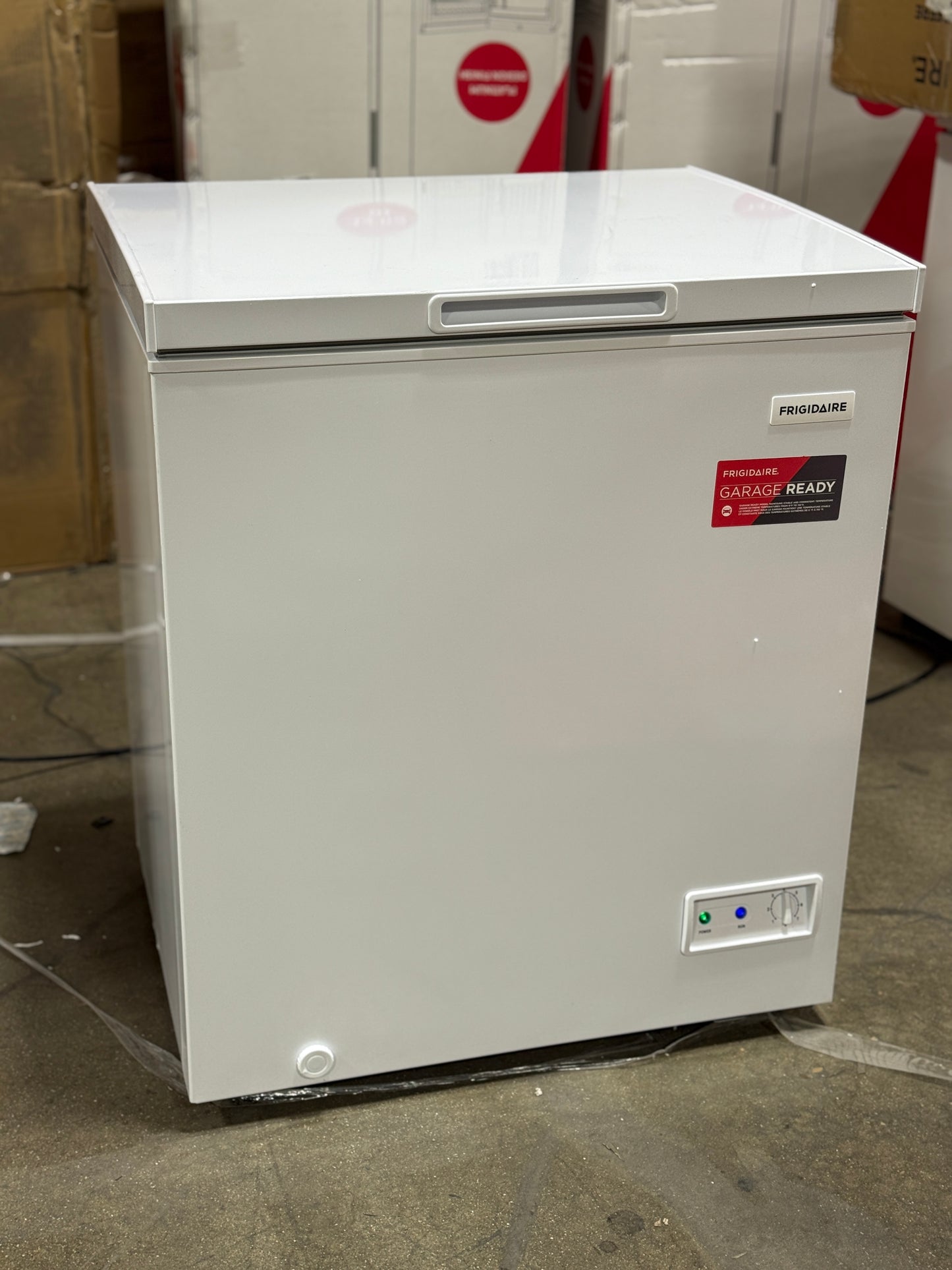 AC250472 Frigidaire 5.0 Cu. ft. Chest Freezer, White , EFRF5003