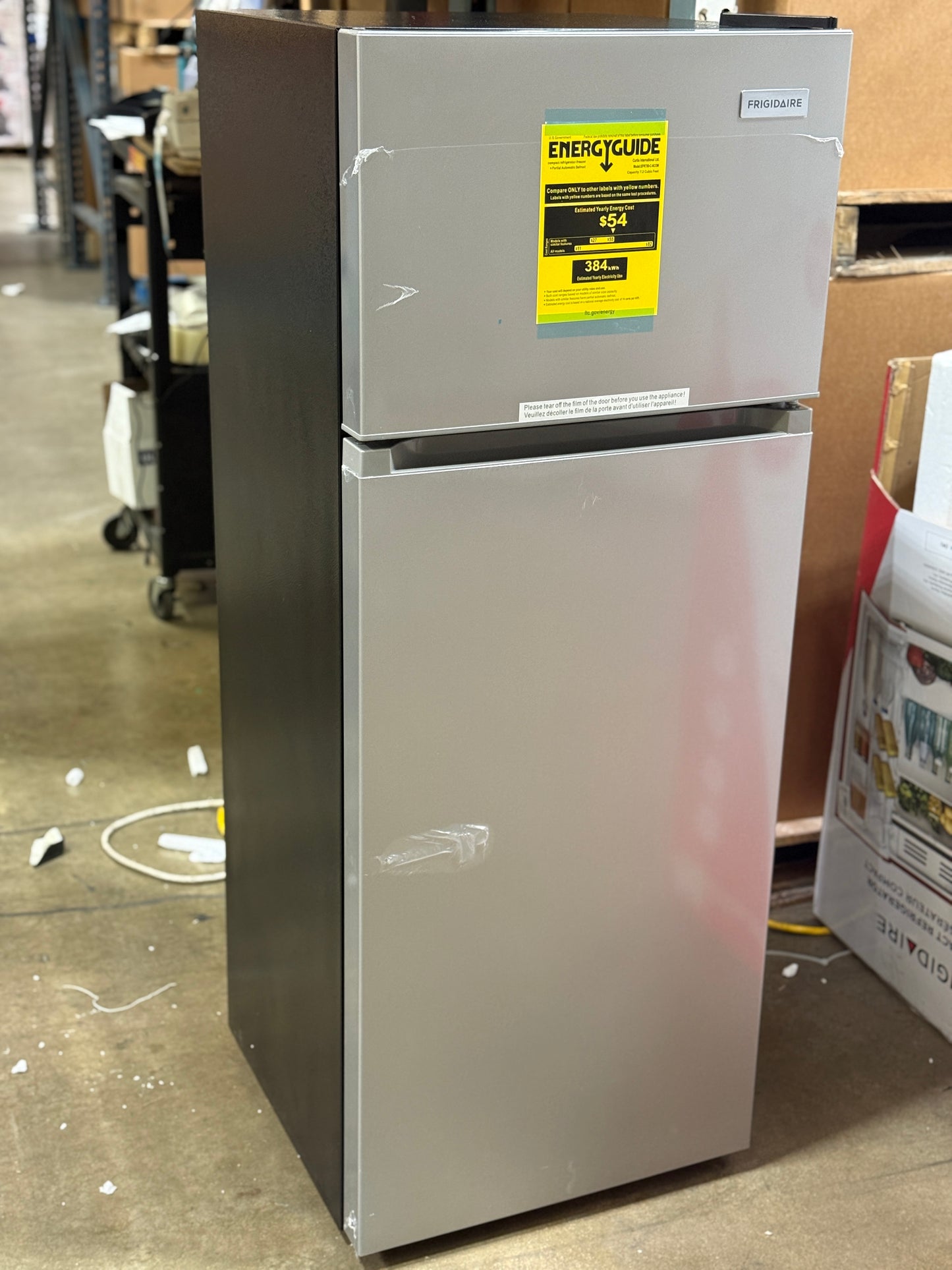 AC250519 Frigidaire, 2 Door Apartment Size Refrigerator/Freezer Combo, 7.5 cu ft, Platinum Series, Stainless, 23" D x 21.5" W x 55.5" H