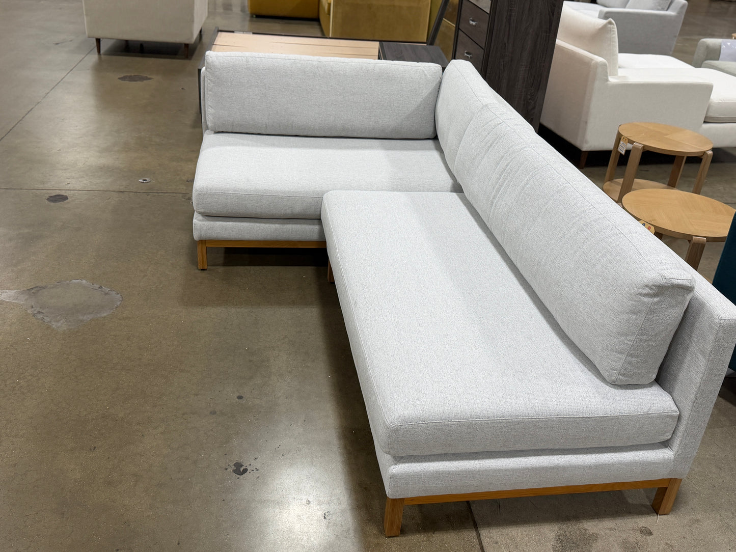 IDF240508 Sectional Sofa Jasper MER-003