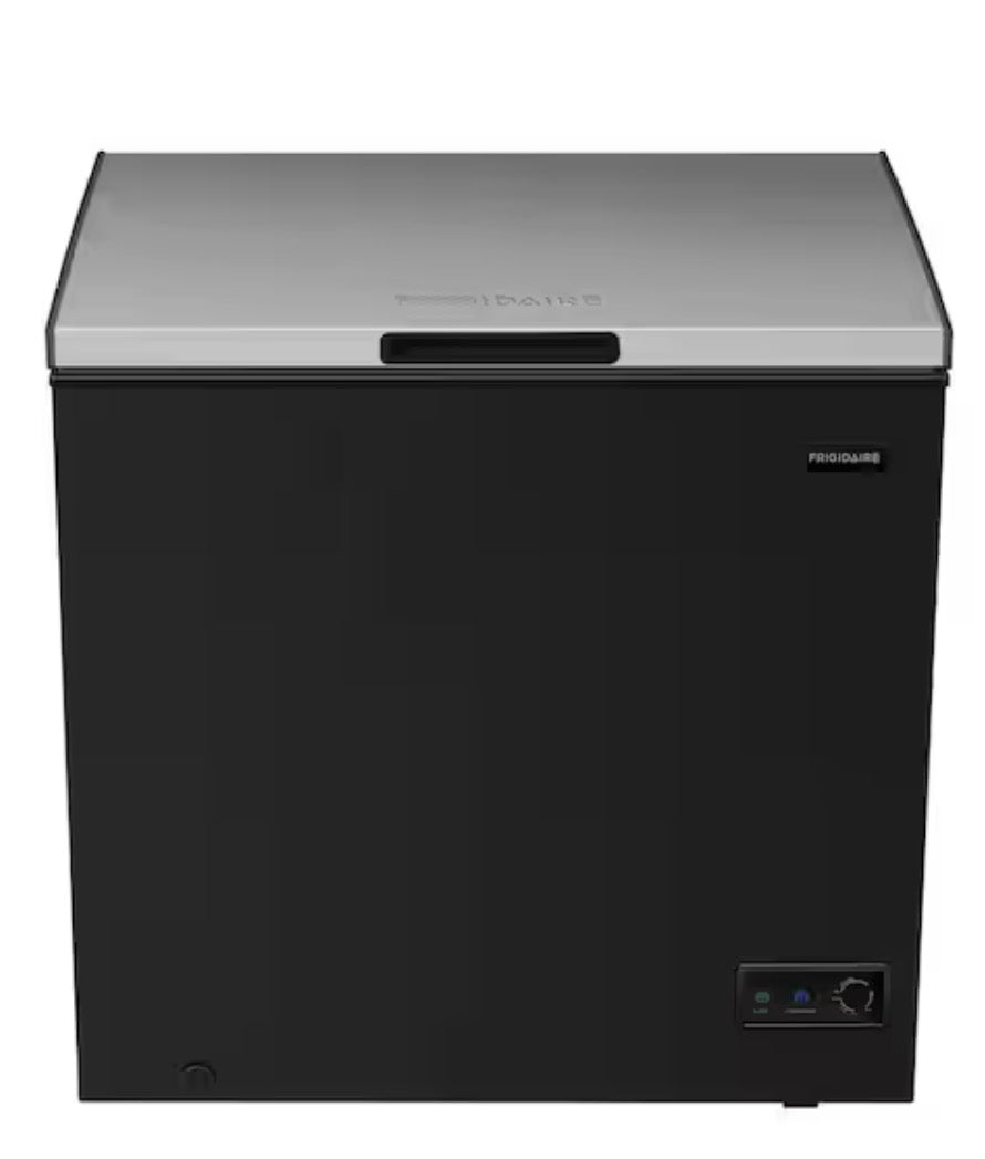 AC260311 Frigidaire 7.0 cu. ft. Manual Defrost, Convertible Chest Freezer in Black EFRF7015