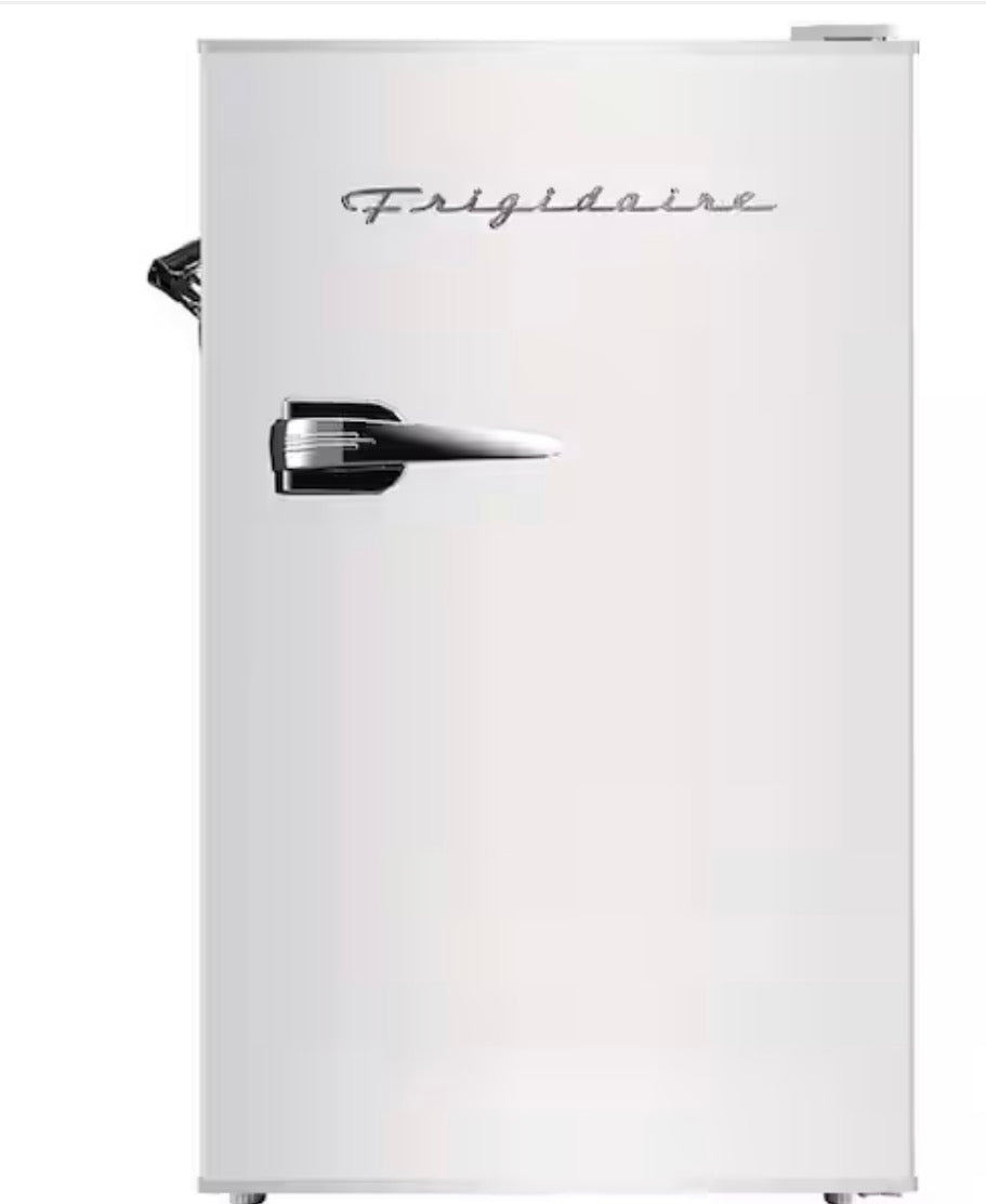 AC260289 Frigidaire 3.2 cu. ft. Retro Mini Fridge in White - EFR376(major dent)