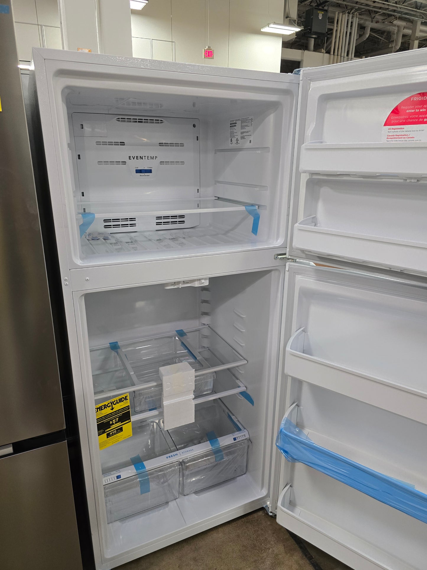 Frigidaire - 18.3 Cu. Ft. Top Freezer Refrigerator - White - FFTR1835VW- SN BA44202020