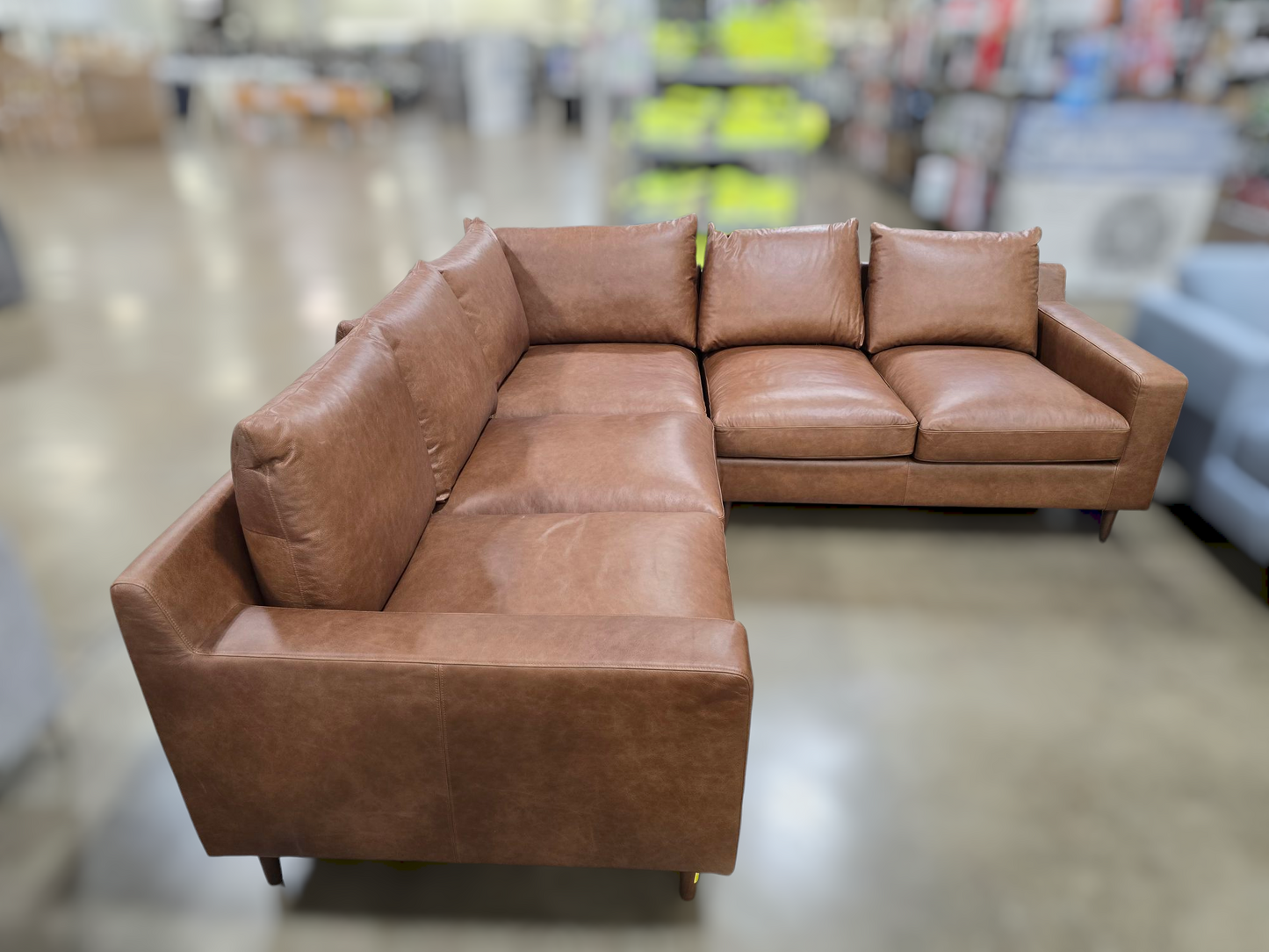 IDF240328 - Sloan - Sectional Leather Pecan 8519A