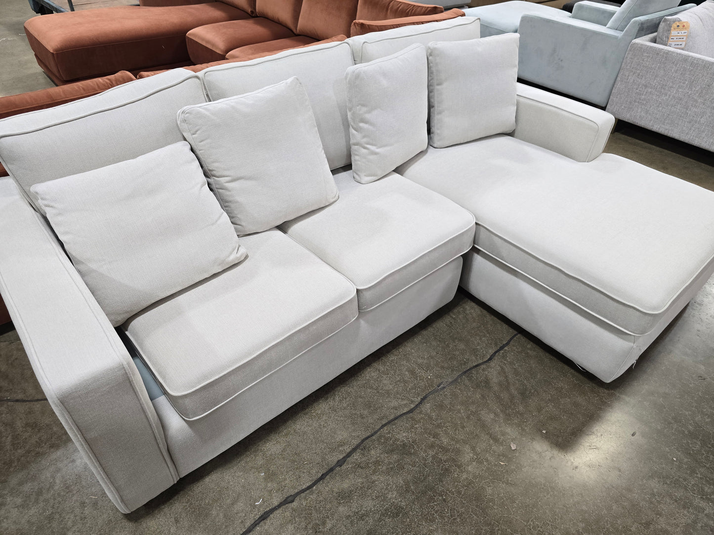 IDF240342 - James - Sectional  Fabric  Bone  MER-006