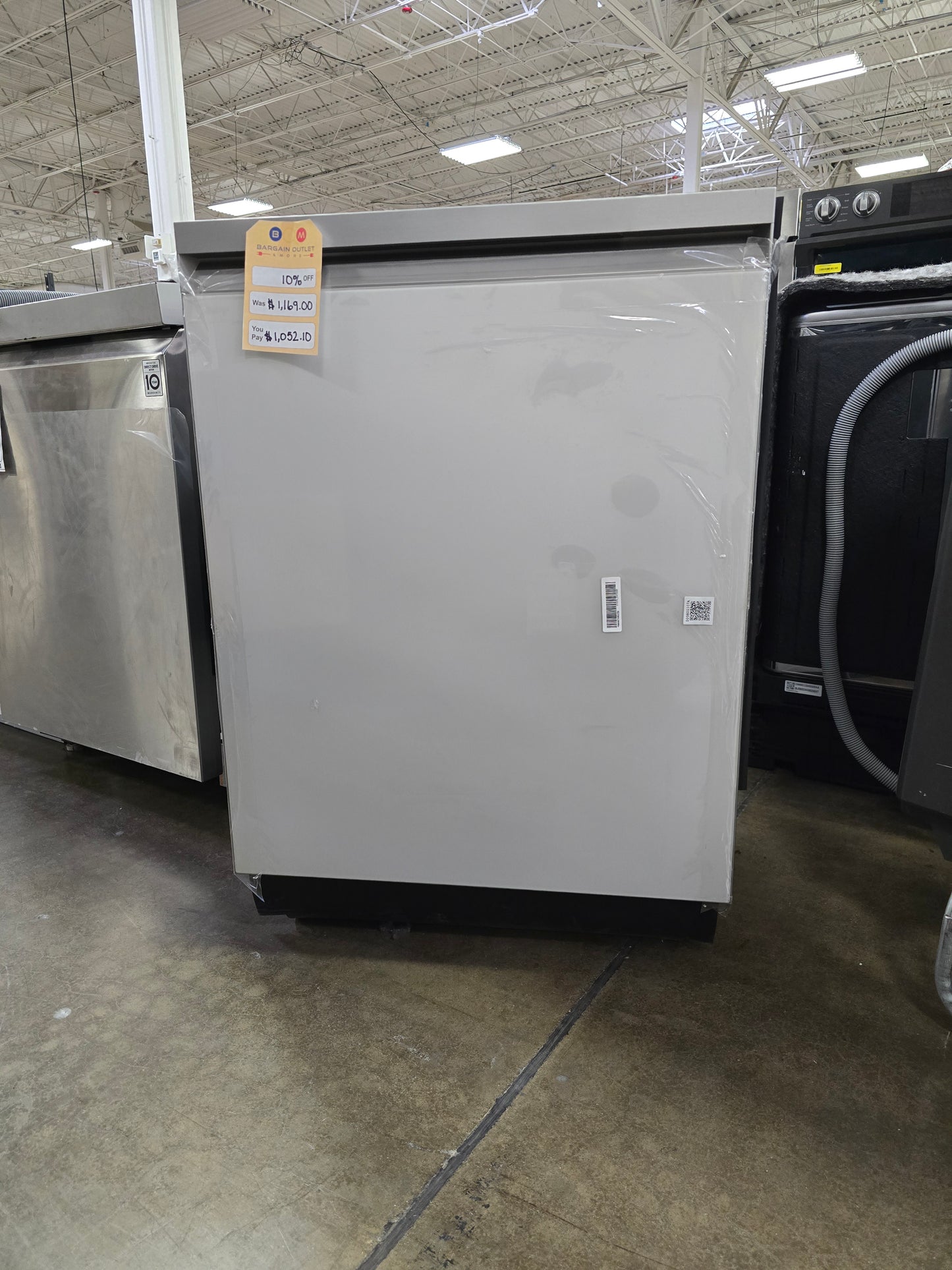 Samsung - Smart 42dBA Dishwasher with StormWash+ and Smart Dry - White Glass - DW80BB707012AA (0KD2GDAX600326D)