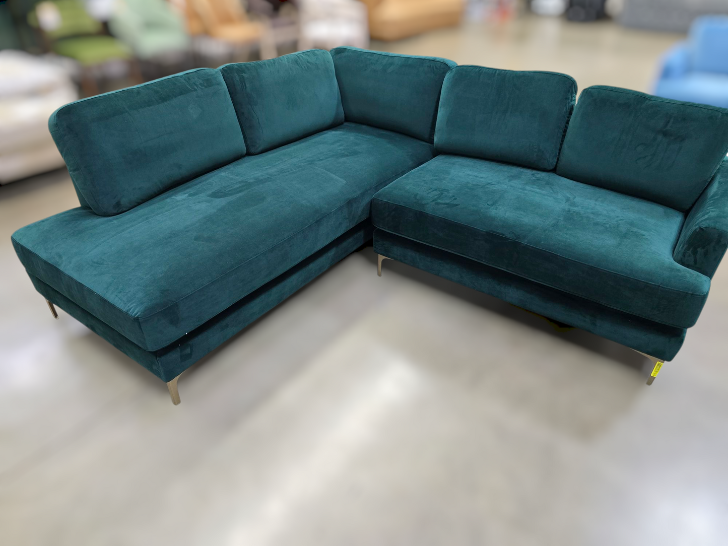 IDF240330 - Winslow - Sectional Fabric Spruce ROY-002