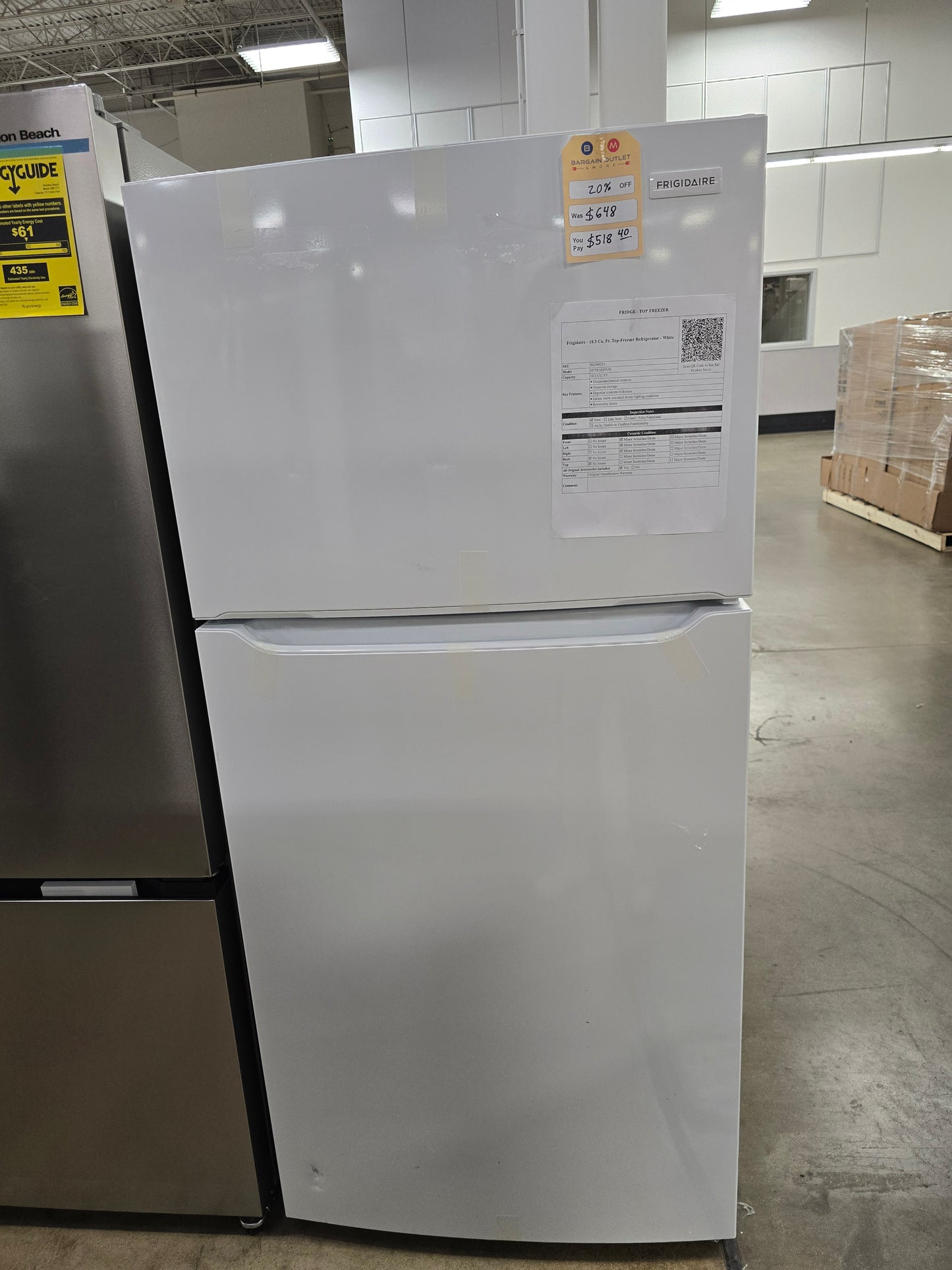 Frigidaire - 18.3 Cu. Ft. Top Freezer Refrigerator - White - FFTR1835VW- SN BA44202020
