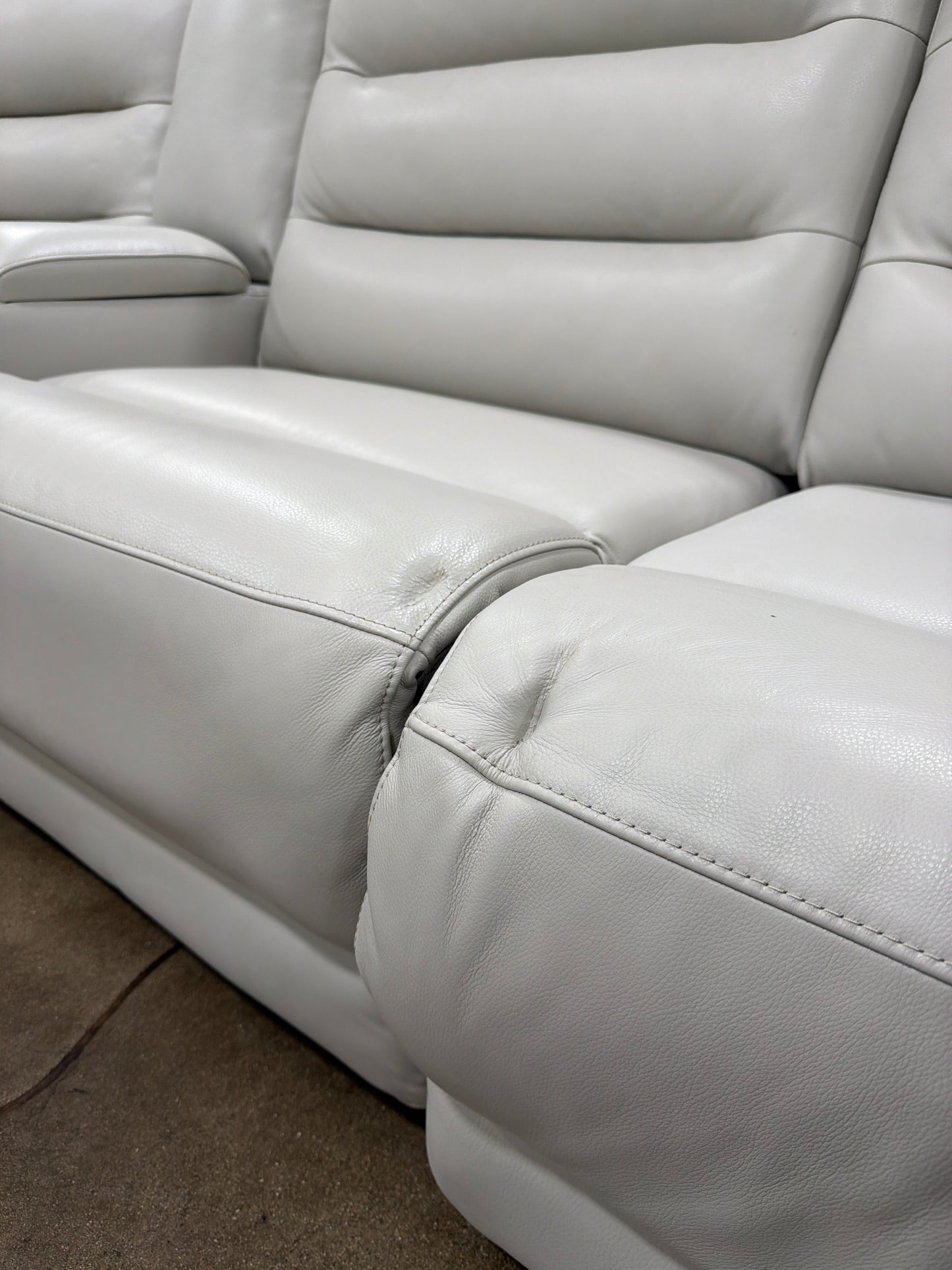 CS260028 AUBREY 7-PIECE LEATHER POWER ZERO GRAVITY RECLINING SECTIONAL