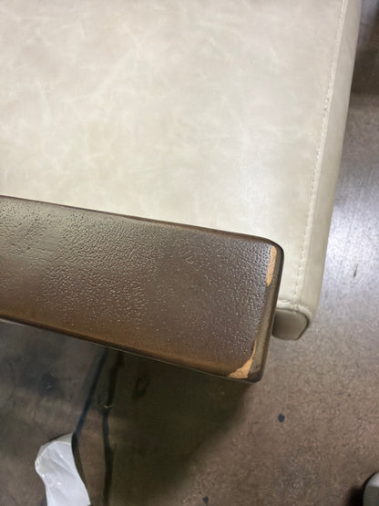 AH145 Adlanlock Accent Chair(Scratch)