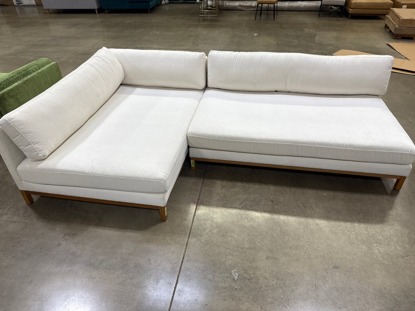 IDF240371 Jasper Sectional Sofa GIA-032 Limestone
