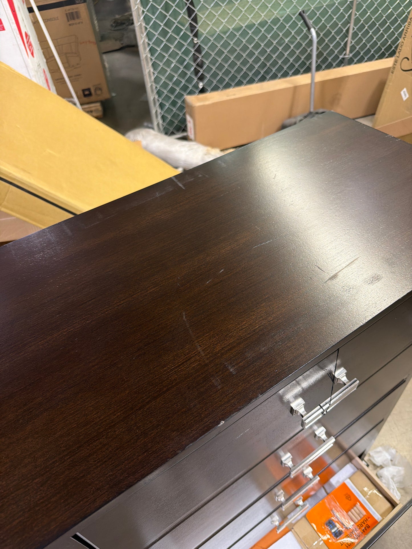 AH147 Covetown 5 Drawer Chest of Drawers(Scratches)