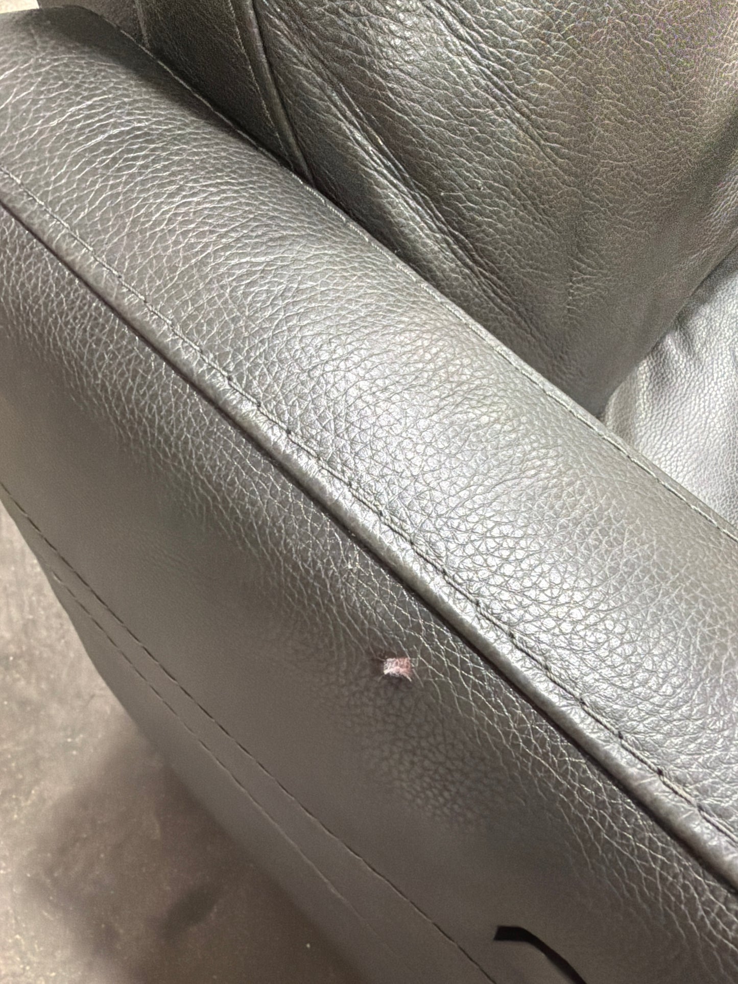 CS260005 Aldryn Leather Power Glider Recliner(Minor tear, Missing Cable)