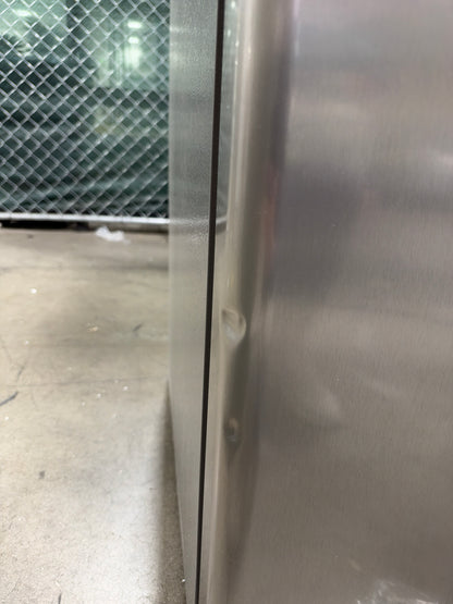 AC260371 Hamilton Beach 20.1 Cu. Ft. Upright Convertible Freezer/Fridge (major dents) - HBFRF2099