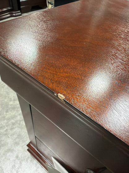 AH117 Alisdair 22" 2 Drawers Nightstand(Scratch)