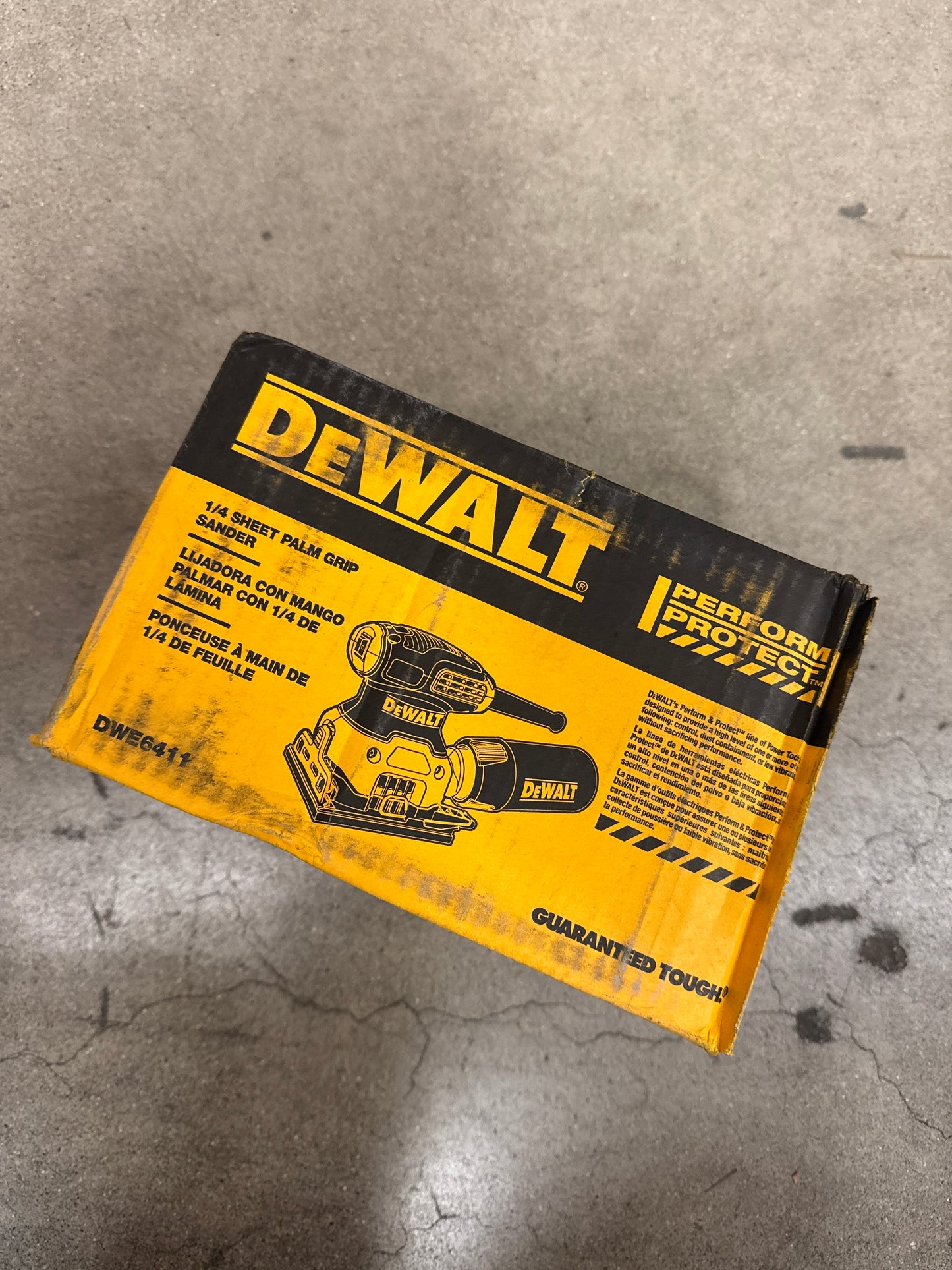 AC250032 DEWALT 1/4 Sheet Sander