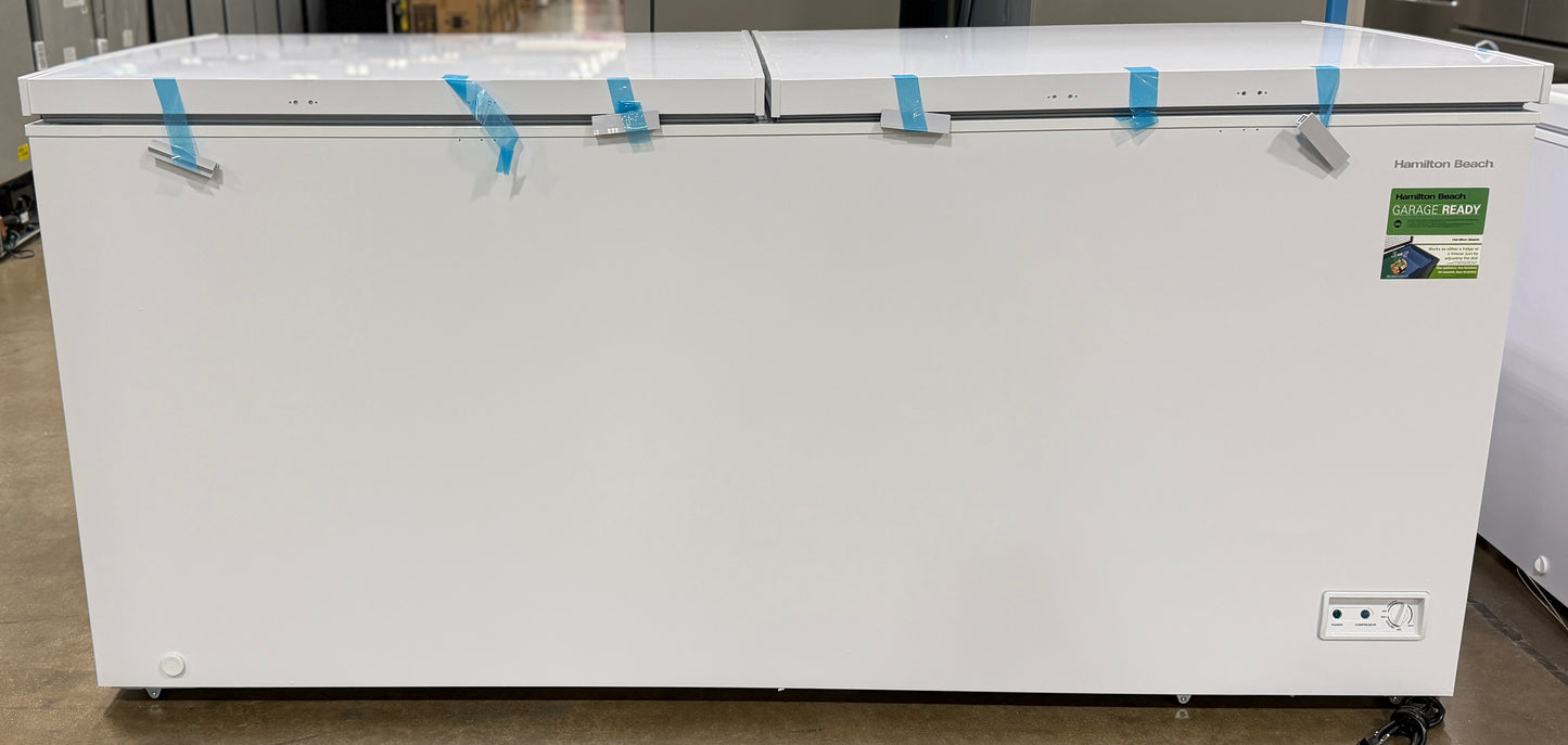 AC260021 Hamilton Beach 82 in 30 cu. ft. Manual Defrost Dual Door Chest Freezer in White - Dented