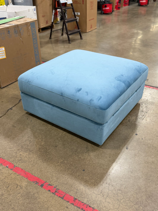 IDF240523 Storage Ottoman Tatum ROY-007