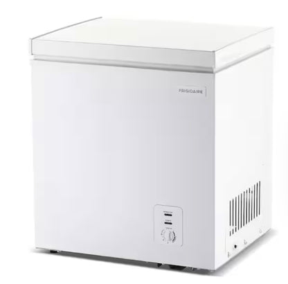 AC260205 EFRF7003-C Frigidaire 7 Cu. Ft. Garage Ready Chest Freezer (Front + Back - dented)