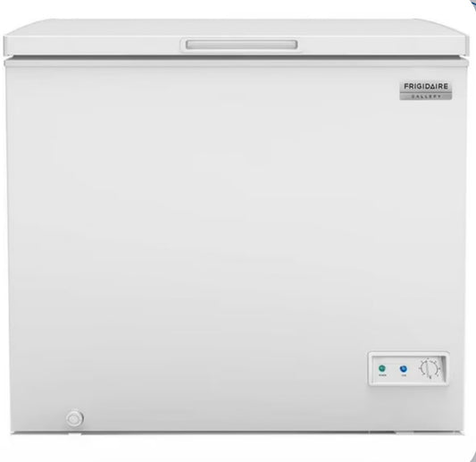 AC260183 FGFRF7007 Frigidaire Gallery 7 Cu. Ft. Chest Freezer, White - Damaged