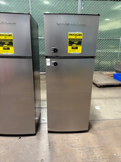 AC250695 7.5 cu. ft. Mini Refrigerator in Platinum with Top Freezer