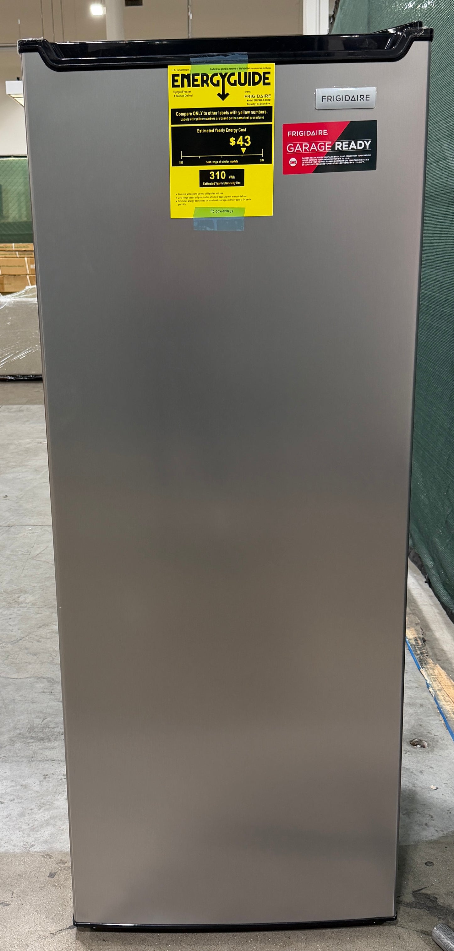 AC260049 Frigidaire Gallery 6.5 cu. ft. Upright Freezer