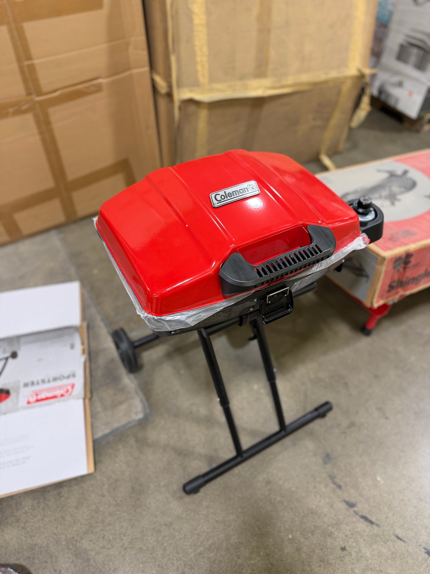 AC250838 Coleman Sportster Grill Red