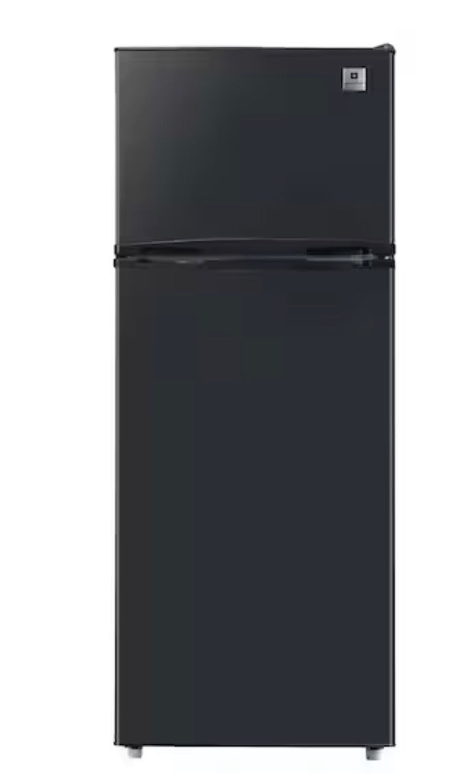 AC260284 Arctic Chef 7.5 cu. ft. Top-Freezer Refrigerator in Black - ACFR725