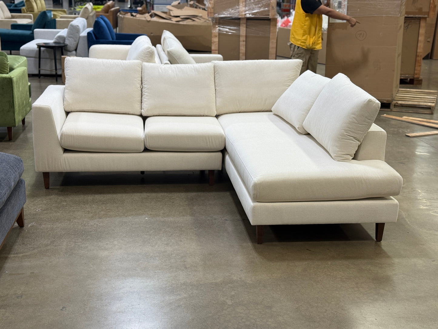 IDF240399 Asher Sectional Sofa GIA-032