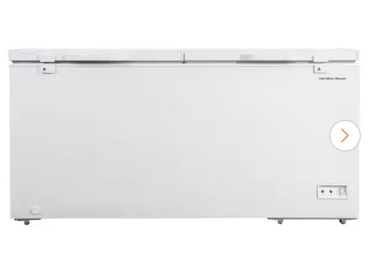 AC260297 Hamilton Beach 66.3 in. Wide 17 cu. ft. Manual Defrost Chest Freezer with Garage Ready in White - HBFRF1749 (minor dents - back)