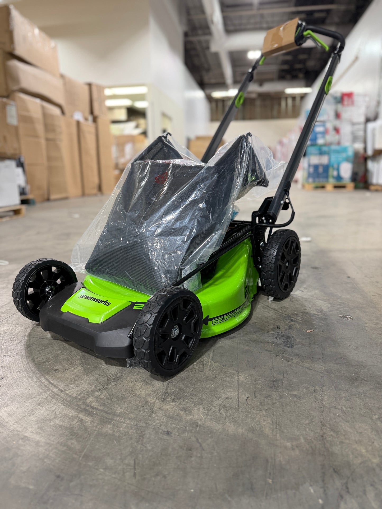 AC250697 Greenworks - 80-Volt 21-Inch Self-Propelled Lawn Mower with 4.0Ah Battery and Charger - Green